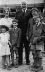 Sir Robert Menzies with Dame Pattie and their grandchildren, Diana, Robert, Alec and Lindsay